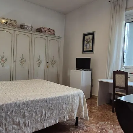 Soggiorni Romani Couette-café 4*